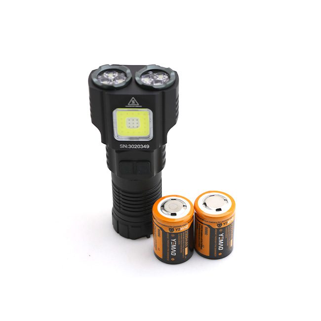 چراغ قوه 6 لامپ پرنور یمائو مدل YM-F302X چراغ قوه 6 لامپ پرنور برند یمائو مدل YM-F302X