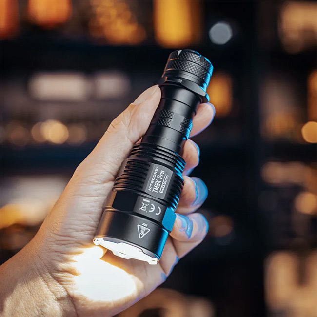 چراغ قوه تاکتیکال نایتکر Nitecore TM9K PRO چراغ قوه تاکتیکال نایتکر Nitecore TM9K PRO