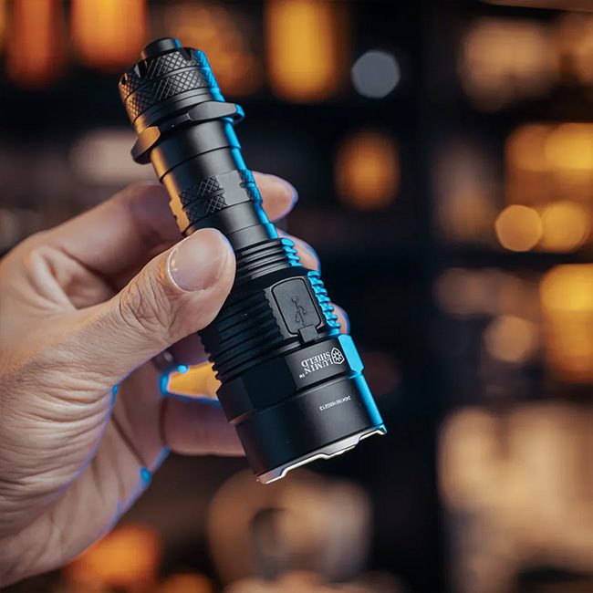 چراغ قوه تاکتیکال نایتکر Nitecore TM9K PRO چراغ قوه تاکتیکال نایتکر Nitecore TM9K PRO