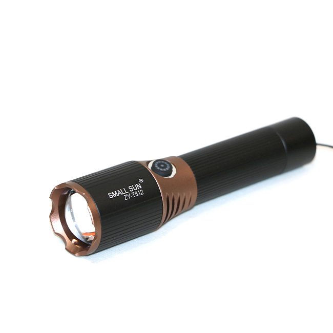 چراغ قوه زوم دار اسمال سان SMALL SUN ZY-T812 چراغ قوه زوم دار اسمال سان SMALL SUN ZY-T812