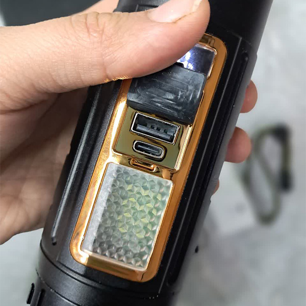 چراغ قوه زوم دار اسمال سان SMALL SUN ZY-T302 چراغ قوه زوم دار اسمال سان SMALL SUN ZY-T302
