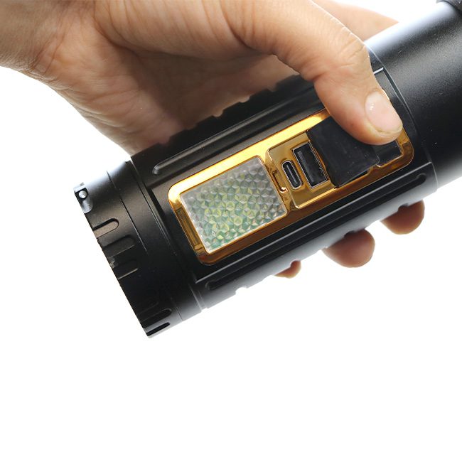 چراغ قوه زوم دار اسمال سان SMALL SUN ZY-T302 چراغ قوه زوم دار اسمال سان SMALL SUN ZY-T302