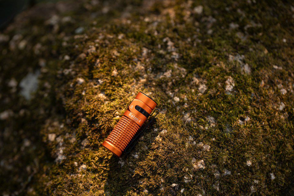 چراغ قوه اولایت جیبی OLight Baton 4 Orange چراغ قوه اولایت جیبی OLight Baton 4 Orange
