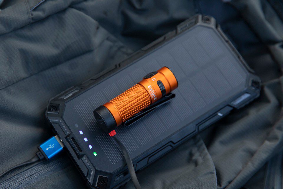 چراغ قوه اولایت جیبی OLight Baton 4 Orange چراغ قوه اولایت جیبی OLight Baton 4 Orange