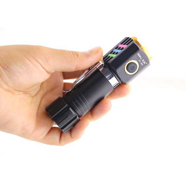چراغ قوه جیبی سه لامپ اسمال سان SMALL SUN ZY-301 چراغ قوه جیبی سه لامپ اسمال سان SMALL SUN ZY-301